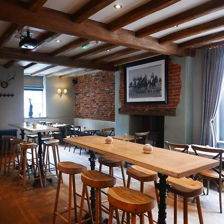 The Boot Inn Бертон-апон-Трент Экстерьер фото